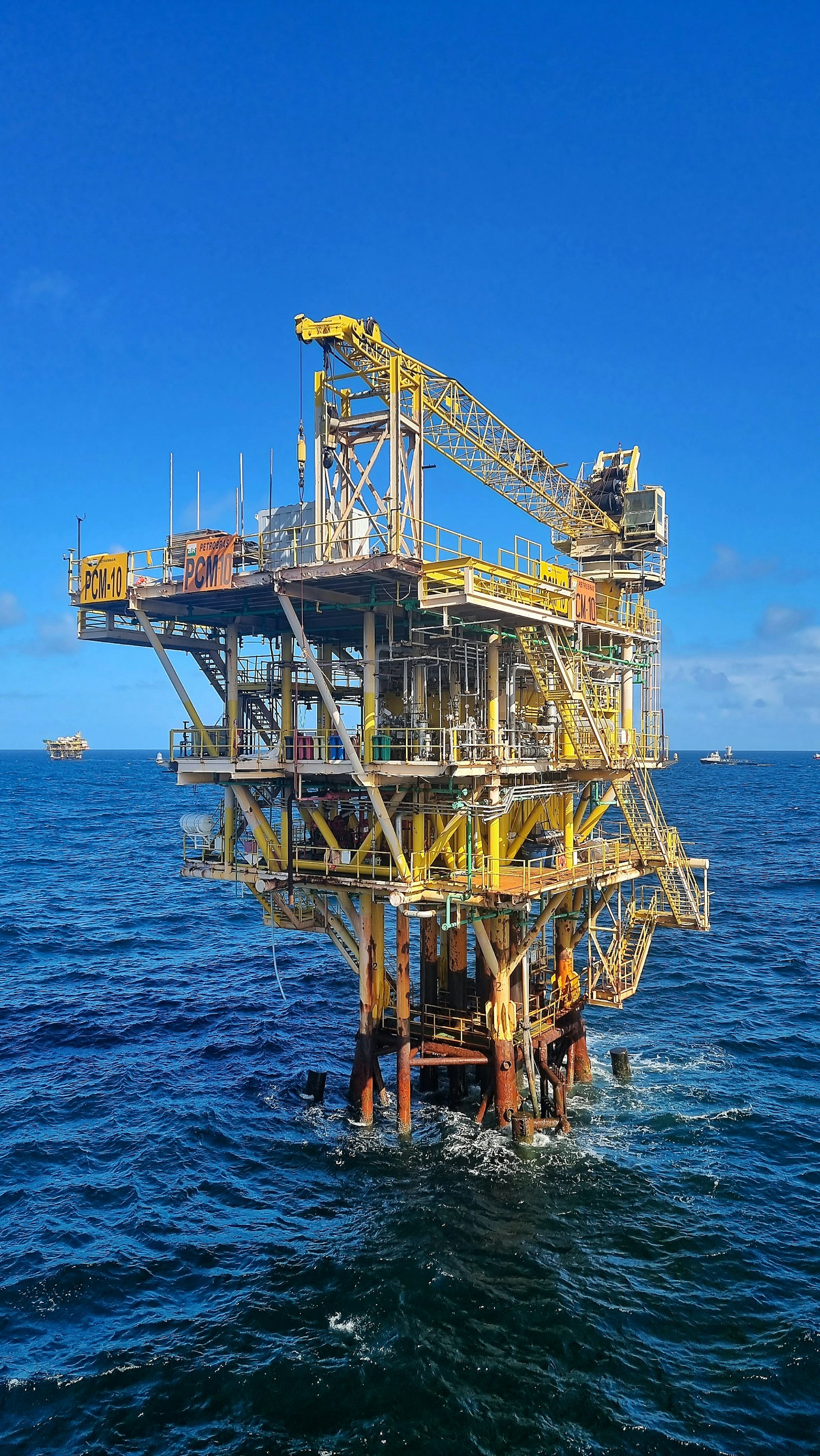 AI monitoring an offshore oil and gas platform